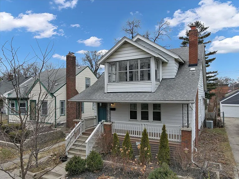 271 E Woodland St — Photo 49