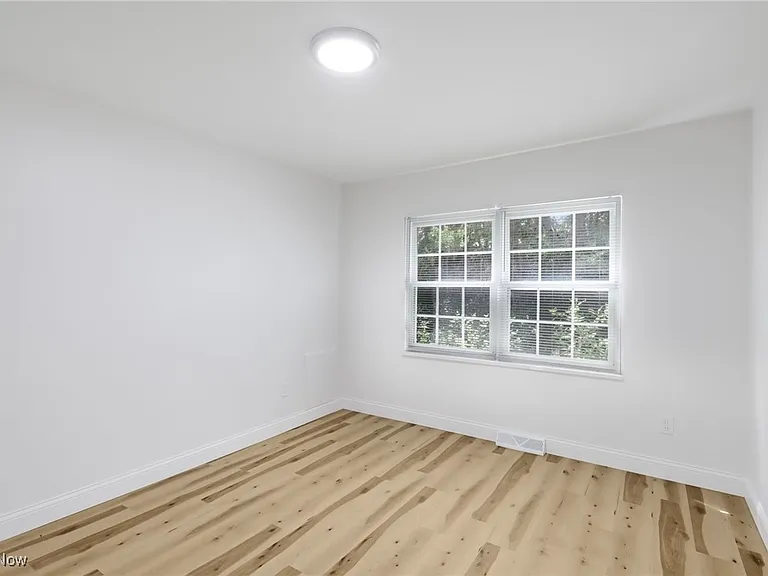 3279 Warrensville Center Rd #15D — Photo 18