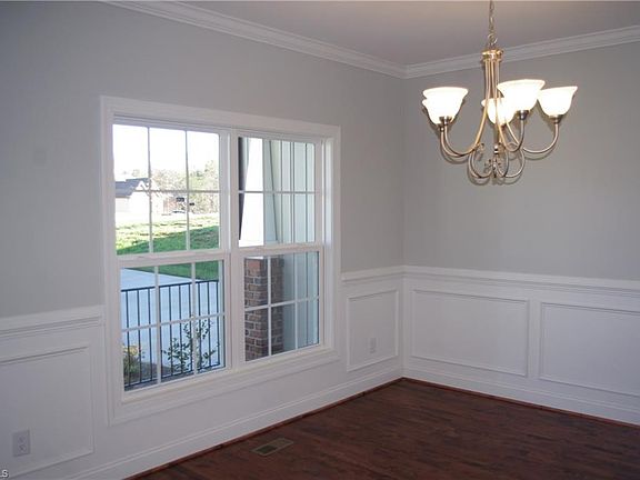 3rd image of 5620 Crooked Oak Dr