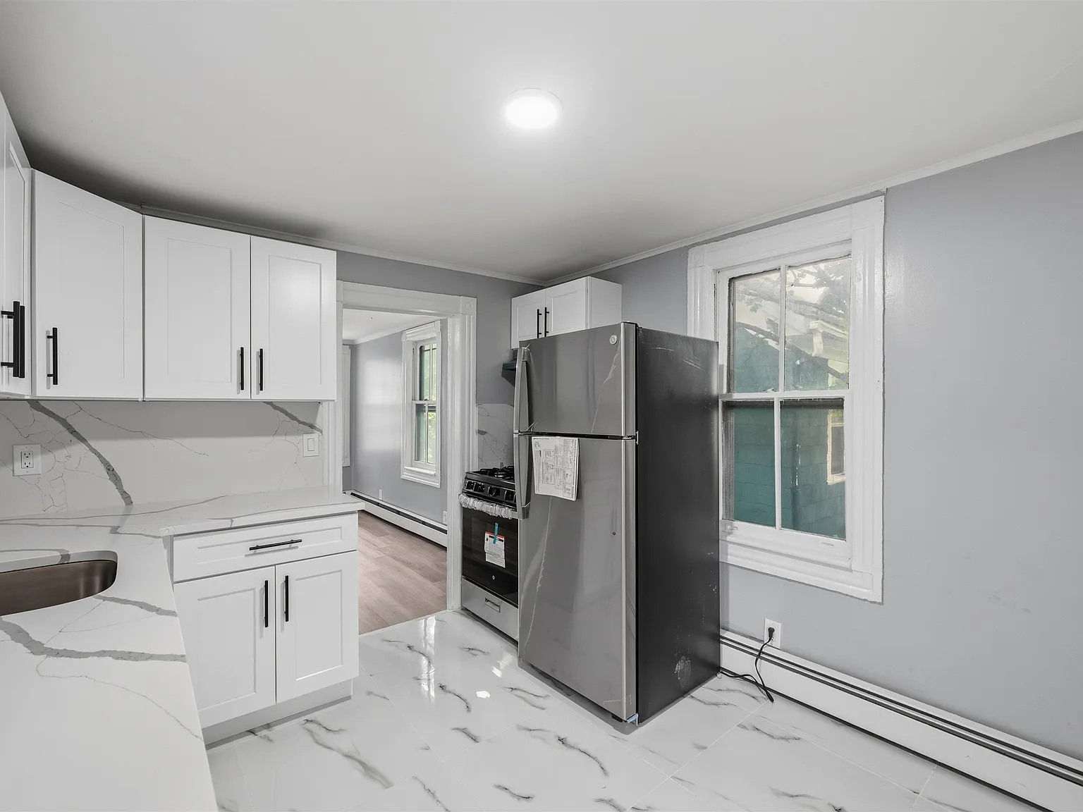 25 Knapp Ave — Photo 4