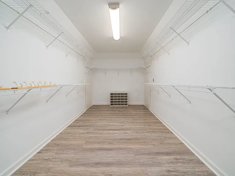 9445 Stoney Ridge Ln — Photo 25