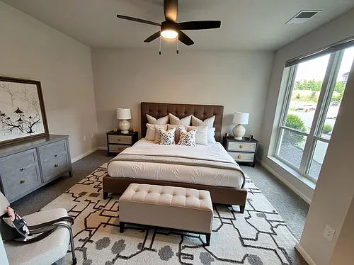Floor plan 10025-111