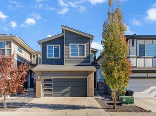 34 W Sage Bluff Hts NW, Calgary, AB T3R 1T3