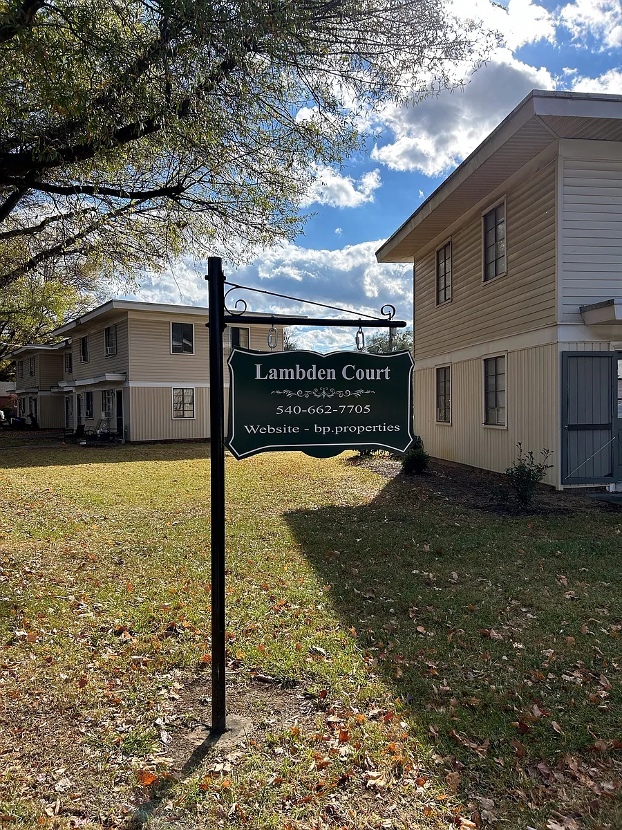 Building Photo - 105 Lambden Ave