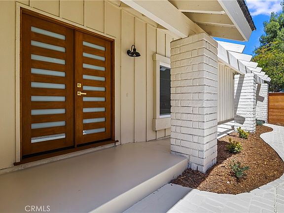 3rd image of 3582 Carmel Ave