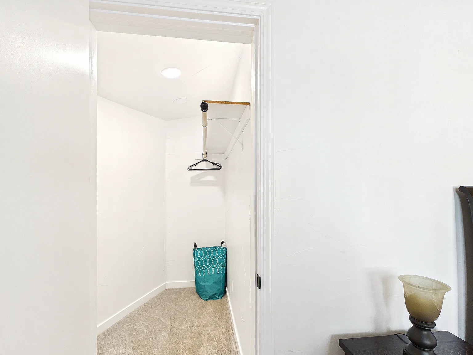 2 bed, 1043 sqft, $2,300 — Photo 3