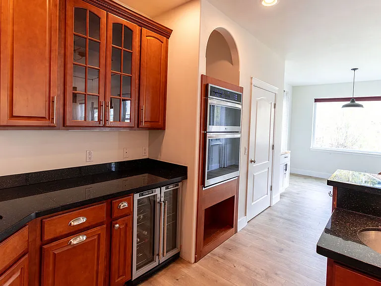 13431 Canyon Rd — Photo 19