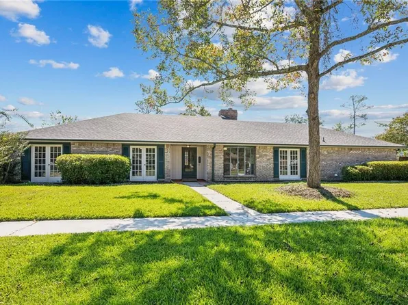 215 Grafton Dr, Slidell, LA 70458