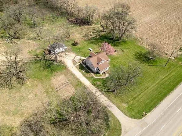16905 W State Rd, Pecatonica, IL 61063
