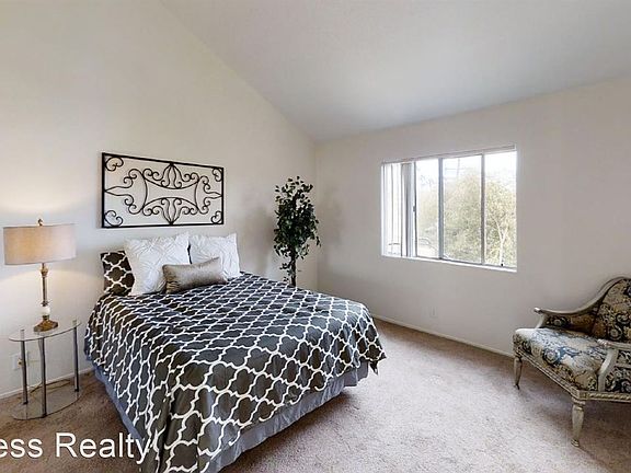 5th image of 1644 Thomas Ave APT 3
