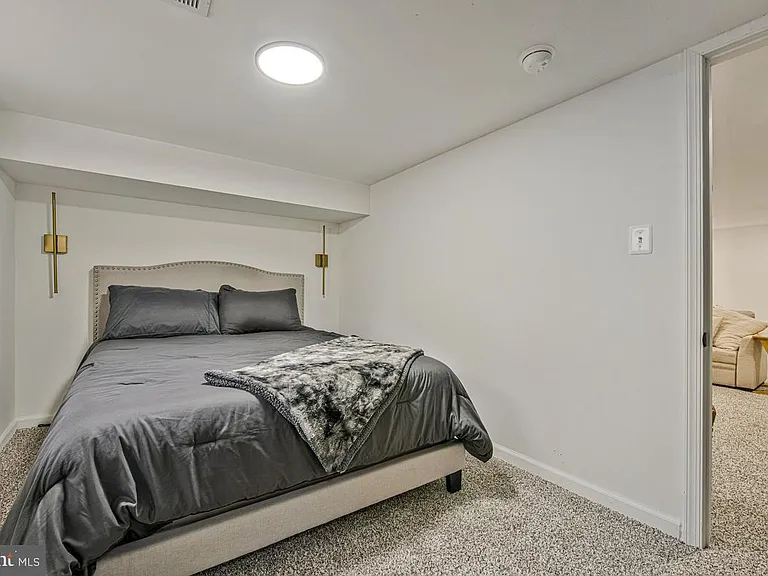 3704 Hamilton St — Photo 33