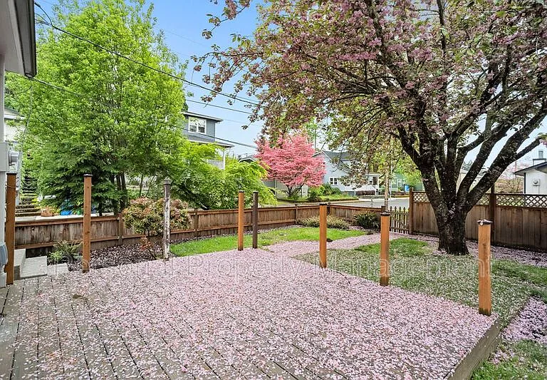 1346 NW Couch St — Photo 37