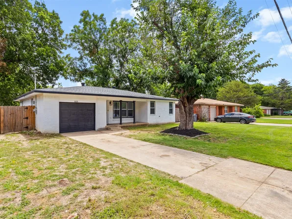 1035 Warden St, Benbrook, TX 76126
