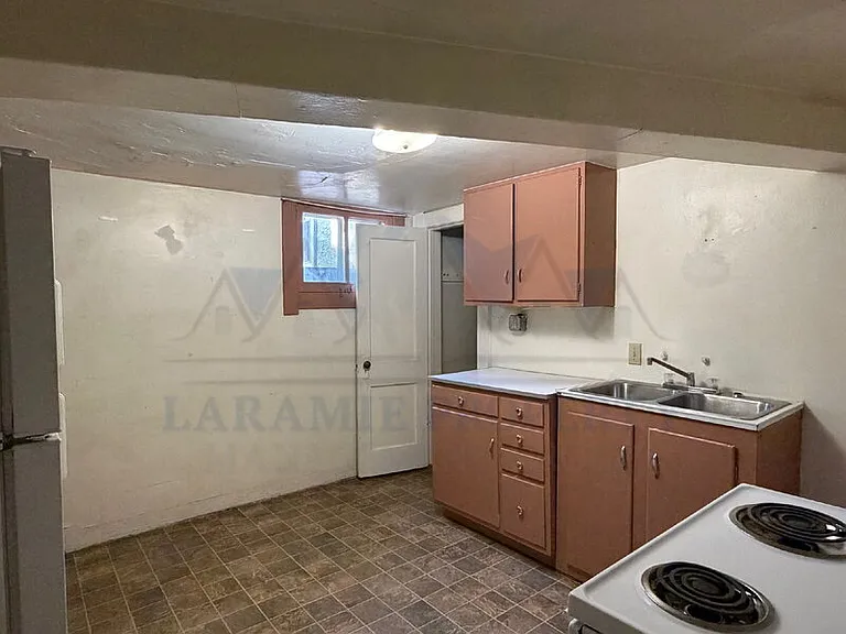 1526 Grand Ave #3 — Photo 5