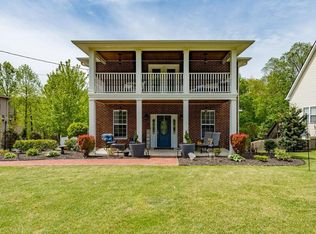 1093 College Heights Dr, Johnson City, TN 37604