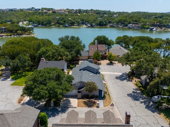 8215 Mountain Lake Ct, Fort Worth, TX 76179