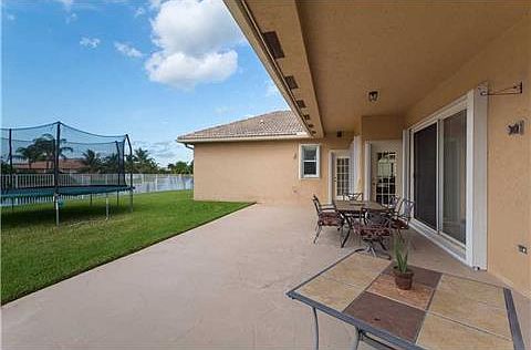 2nd image of 16443 Segovia Cir S