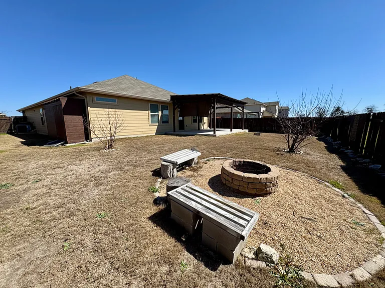 160 Sun Ray Dr — Photo 19