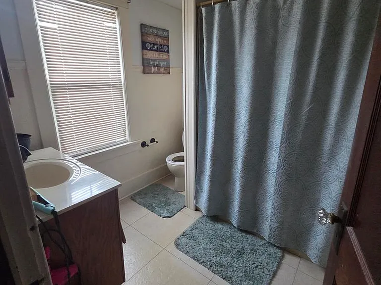 227 Banning Ave — Photo 11