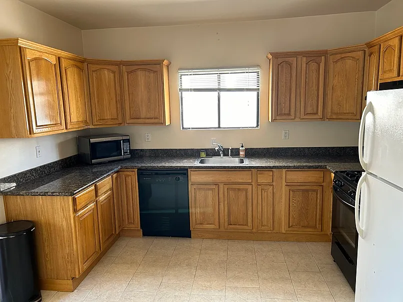 1 bed, $2,550 — Photo 3