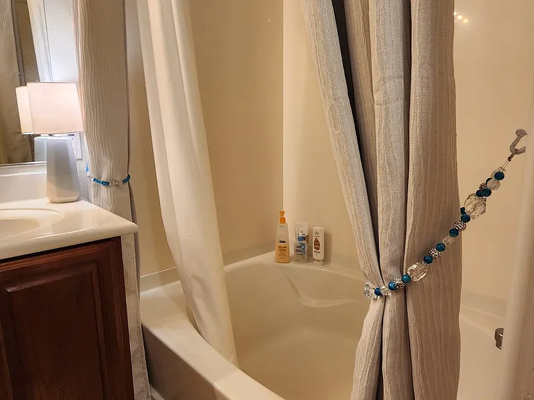 2914 E Dunbar Dr — Photo 32