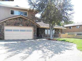 24543 2nd St, Hayward, CA 94541