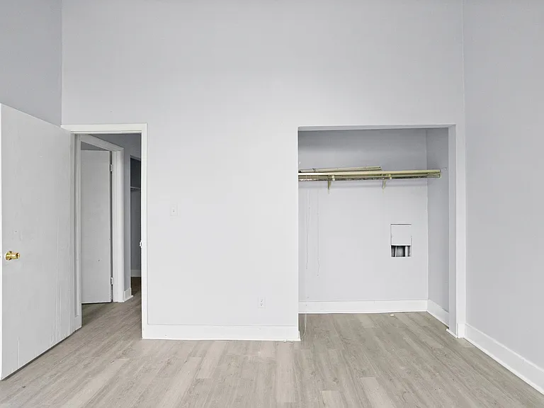 47 Ten Broeck St #B — Photo 23