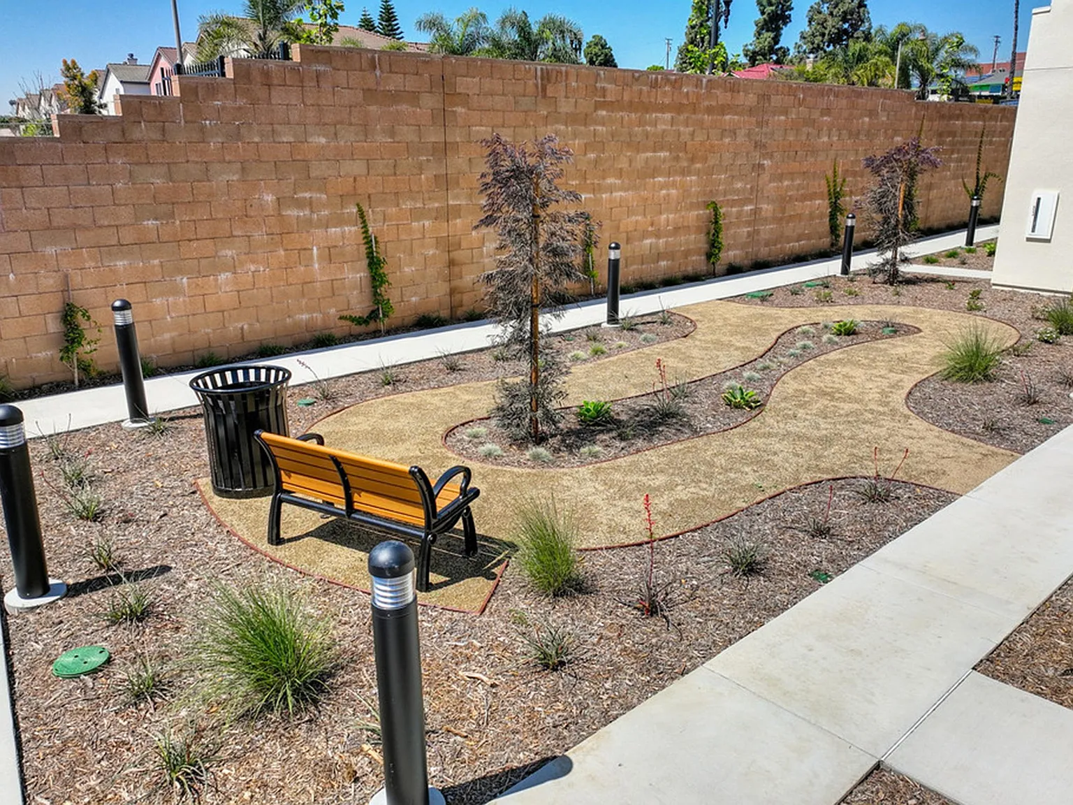 River Gate Townhomes — Photo 3