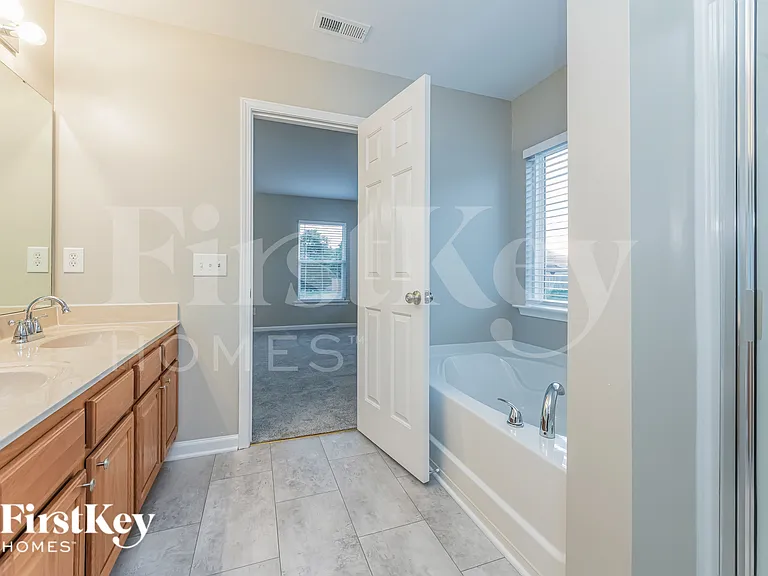 634 Conover Rd — Photo 11