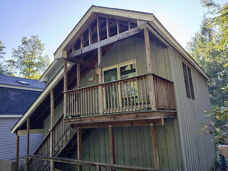 93 Brentwood Rd
