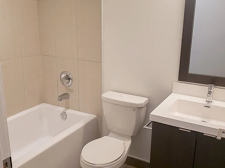 9 Mabelle Ave #625 — Photo 8