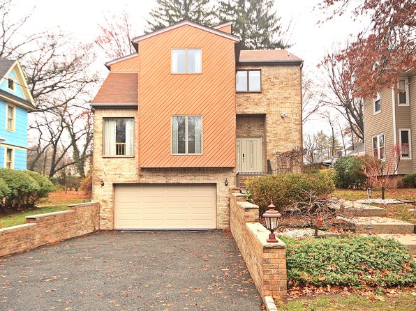 39 Norman Pl