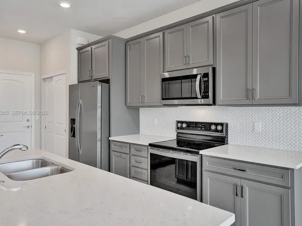 2202 S Appleton Cir S, Fort Lauderdale, FL 33309