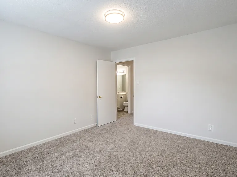 Key Street Townhomes — Photo 30