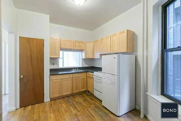 Rented by Bond New York | media 20