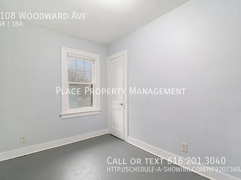 1108 Woodward Ave — Photo 14