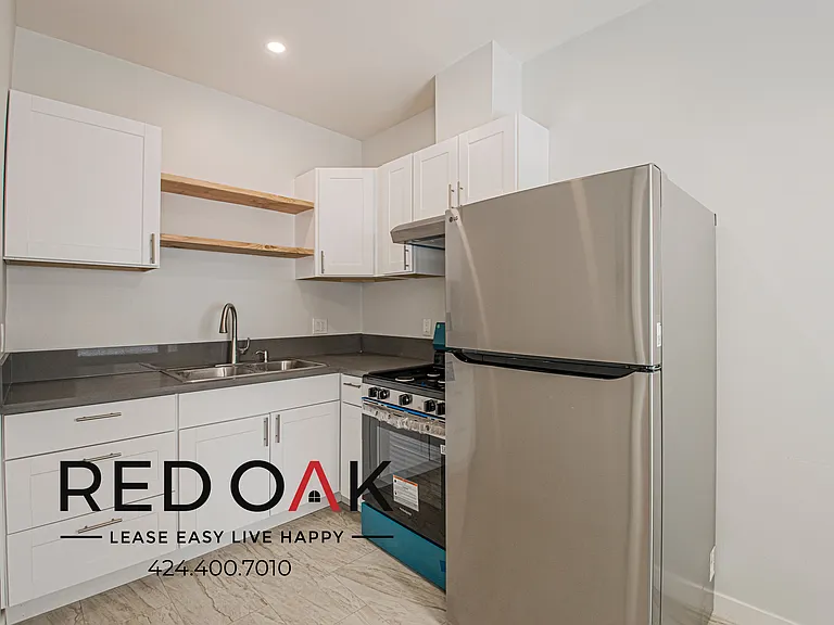 855 Irolo St #2 — Photo 2