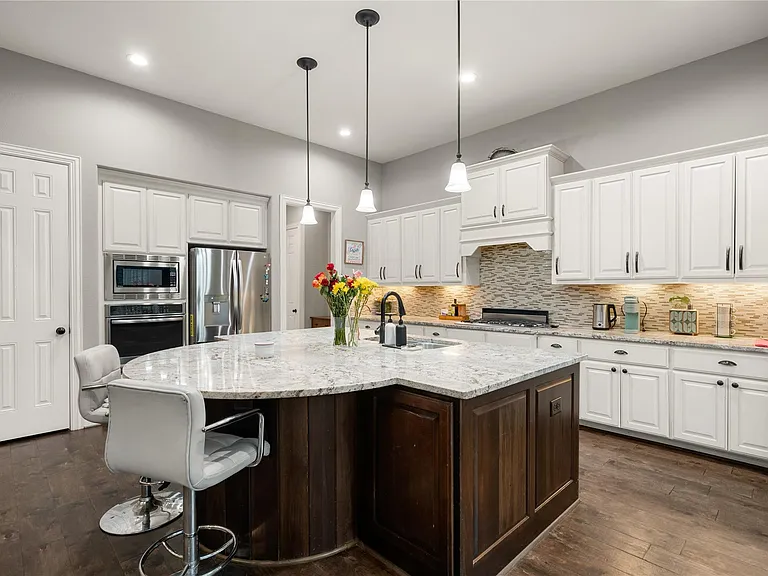 20606 Newstone Dr — Photo 8
