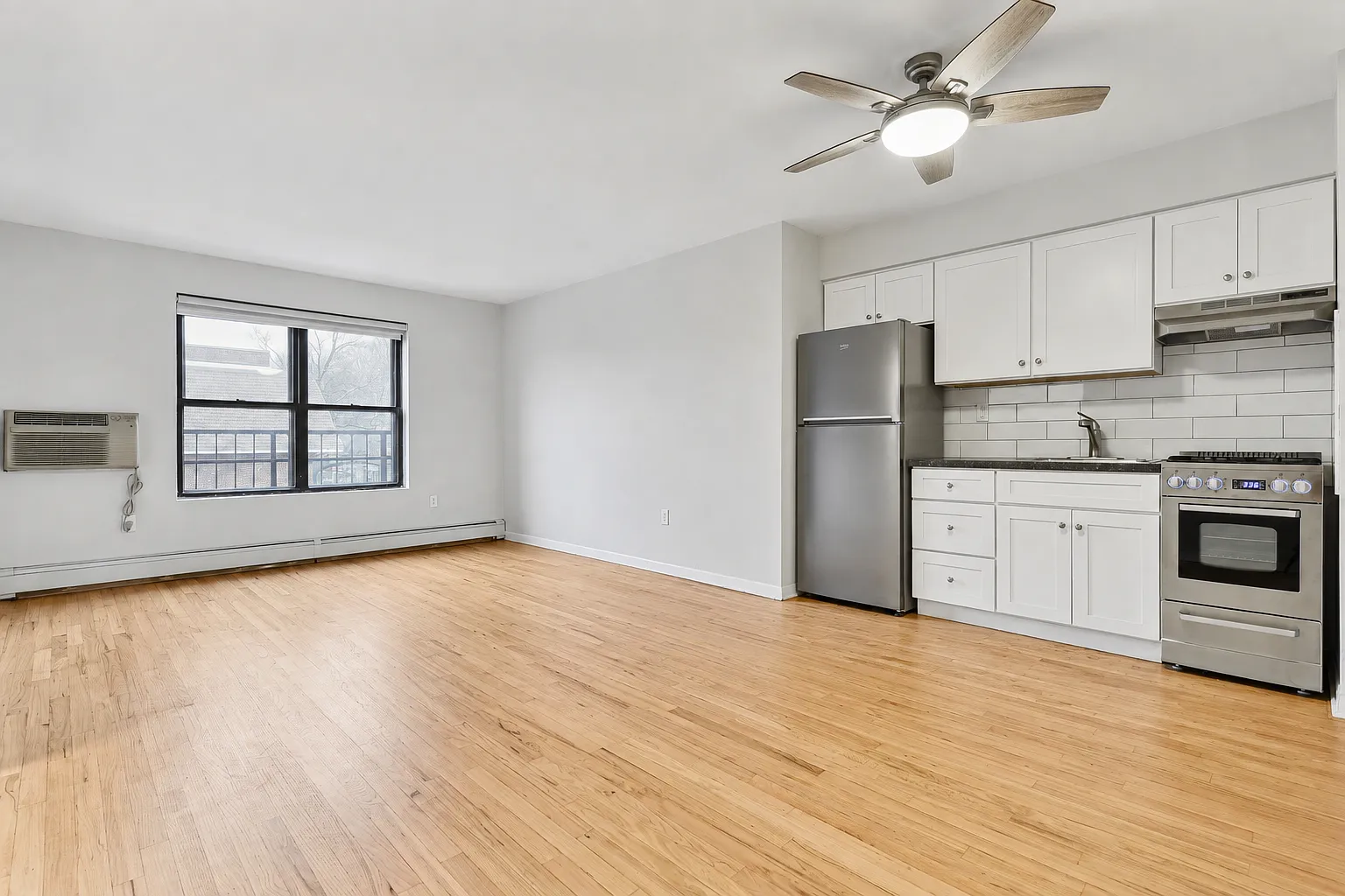 Studio, $1,675 — Photo 1