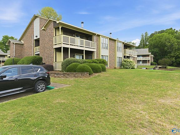 5th image of 5143 Seven Pine Cir #7