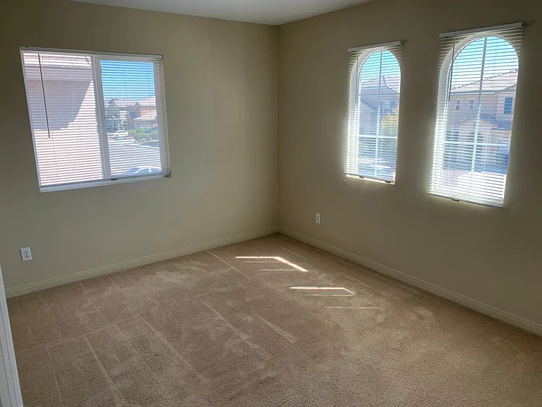 11926 Forest Park Ln — Photo 17