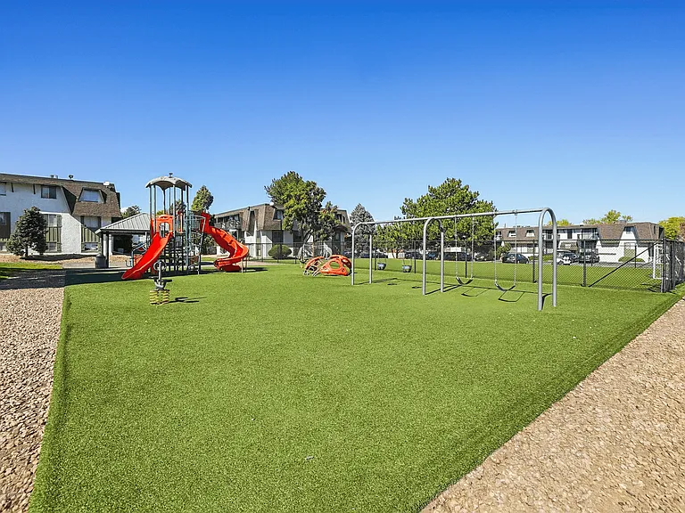 Willowstone Apartments — Photo 3