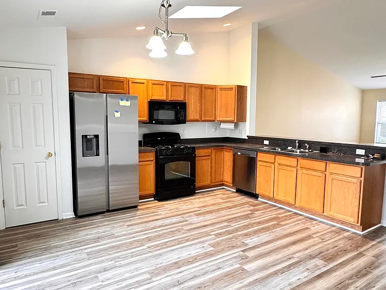 691 W 77th Ave #691 — Photo 4
