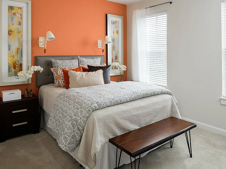 Avana East Main — Photo 9