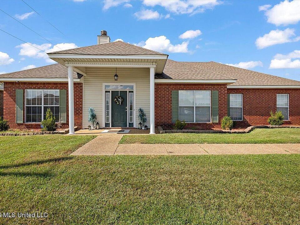1st image of 338 Mallory Dr