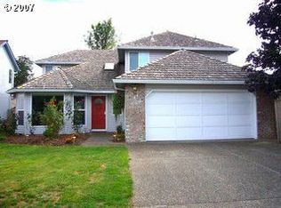 15121 SW Kenton Dr, Tigard, OR