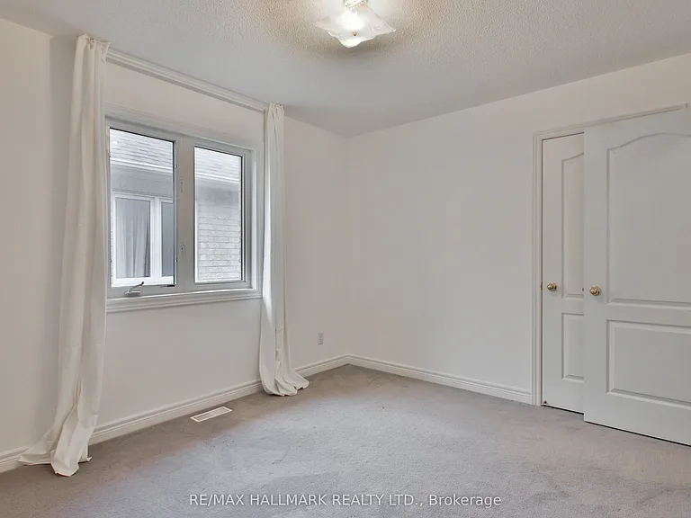 15 Briarglen Rd — Photo 35