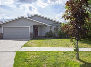 3327 NE Palmer Dr, Bend, OR 97701