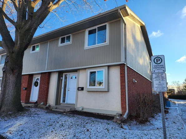 3901 Old Richmond Rd #F, Ottawa, ON K2H 8T8