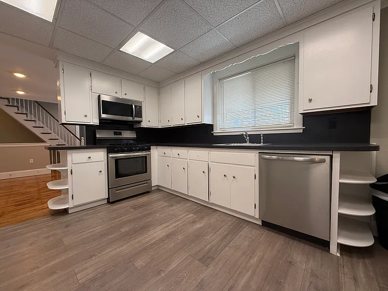 165 Chestnut St #2 — Photo 1